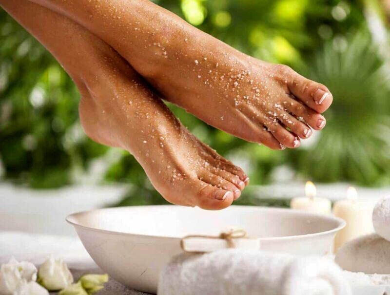 علت داغی و سوزش کف پا را بشناسید 2