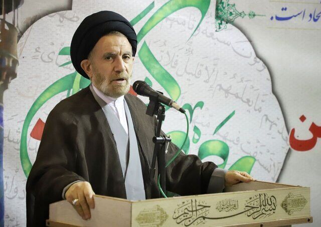 در حجاب عقب‌نشینی کنیم دشمنان گستاخ‌تر می‌شوند