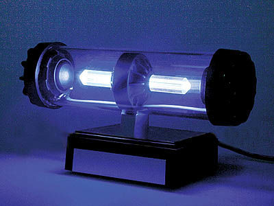 اسپیکر نورانی برای اتاق‌های کم نور