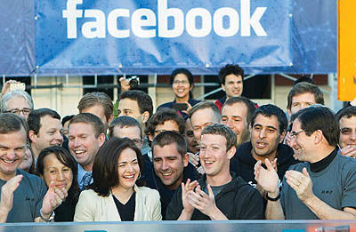 مدیران فیس‌بوک سهامشان را فروختند