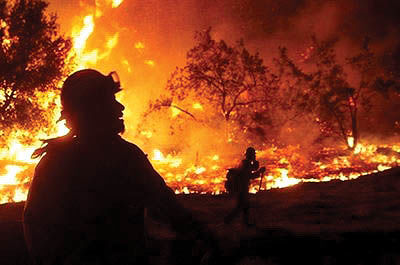 آتش‌سوزی ناحیه لس‌آنجلس «از کنترل خارج است»