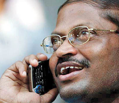 موبایل‌به‌دستان هندی به یک‌میلیارد نفر می‌رسند