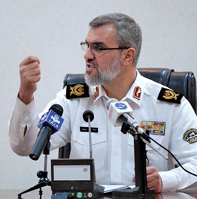 رویانیان: اتوبوس های تهران در پارکینگ است،شهرداری تحویل بگیرد