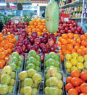 واردات 5/24 میلیون دلار میوه ممنوعه