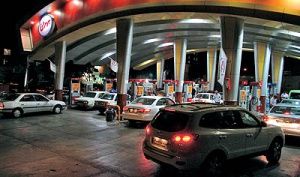 رویترز: کاهش تقاضا و بهبود وضعیت مالی دولت ایران با افزایش قیمت سوخت