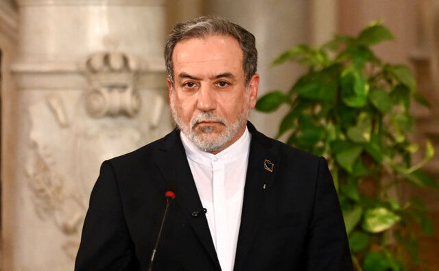 واکنش عراقچی به تمجید برنده جایزه نوبل صلح از جنایات اسرائیل در غزه