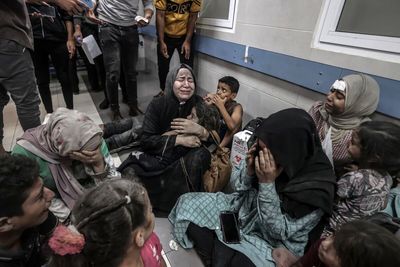 بیمارستان‌های غزه در محاصره اشغالگران/حماس بیانیه داد