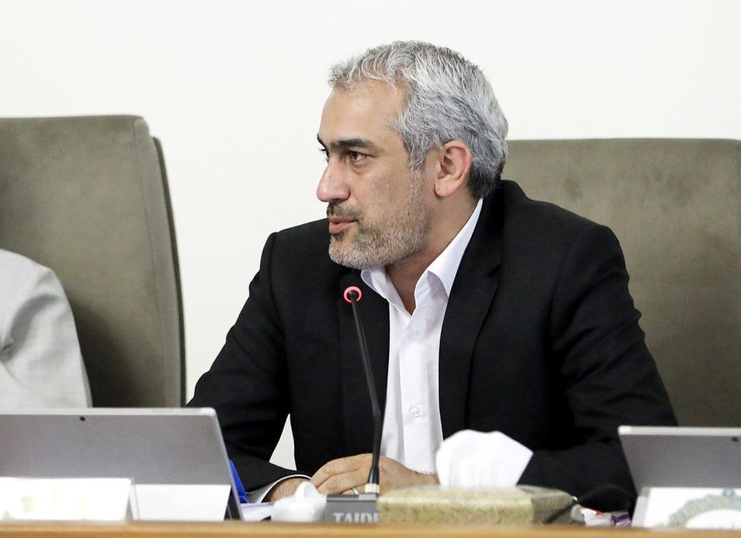مسؤولیت تورم و ارز منحصرا با بانک مر‌کزی است