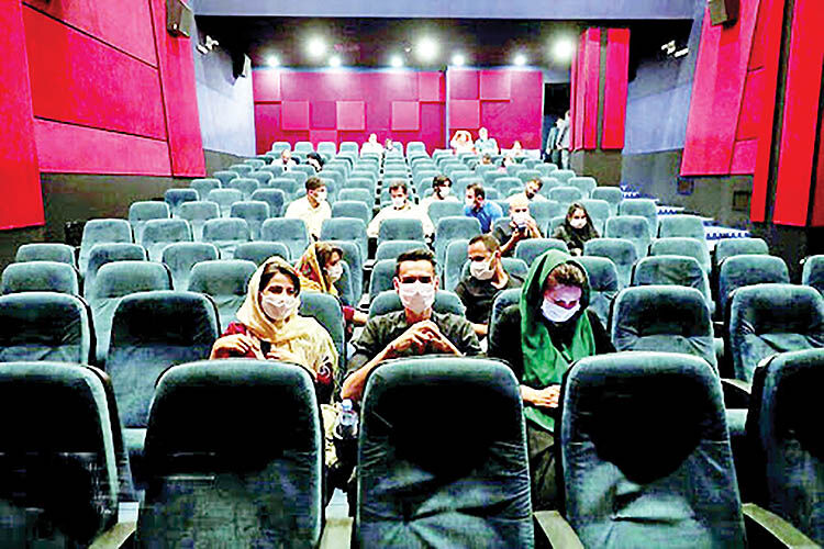 یک بام و دو هوای مسوولان در بازار اکران