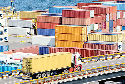 سه نگاه متفاوت به کاهش صادرات