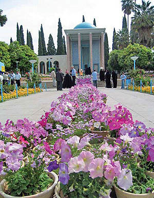 همایش شاعران ایران و جهان در آرامگاه سعدی پایان یافت