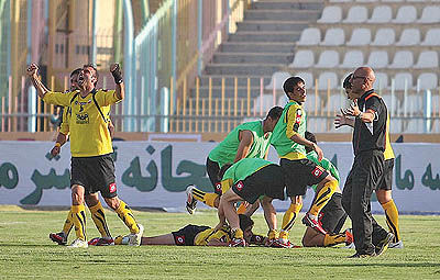 راه هموار سپاهان برای دفاع از قهرمانی