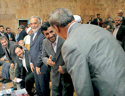 احمدی‌نژاد: تئوری اقتصادی دولت سیاست‌های کلی اصل 44 است