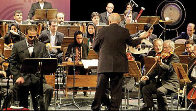 ارکسترموسیقی ملی در بلاتکلیفی