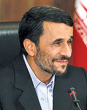 احمدی‌نژاد: دستورالعمل زبان عربی توسط ایرانیان تدوین شده است