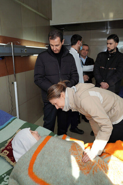حضور «بشار اسد» و همسرش در میان زلزله‌ زدگان سوریه+عکس