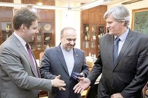 تدوین  تفاهم‌نامه همکاری‌های گردشگری بین ایران و فرانسه
