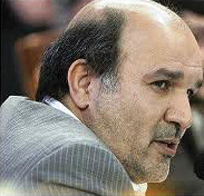 مدیر عامل شرکت مخابرات ایران: از جریمه‌های رگولاتوری و افزایش قیمت‌ها بی‌اطلاعم