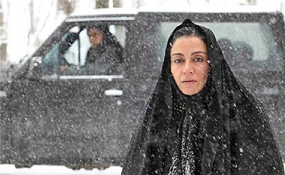 ابهام در نمایش فیلم سینمایی «خرس»