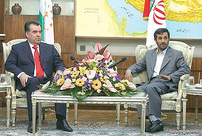 تاکید روسای جمهوری ‌ایران و تاجیکستان بر گسترش روابط دو کشور