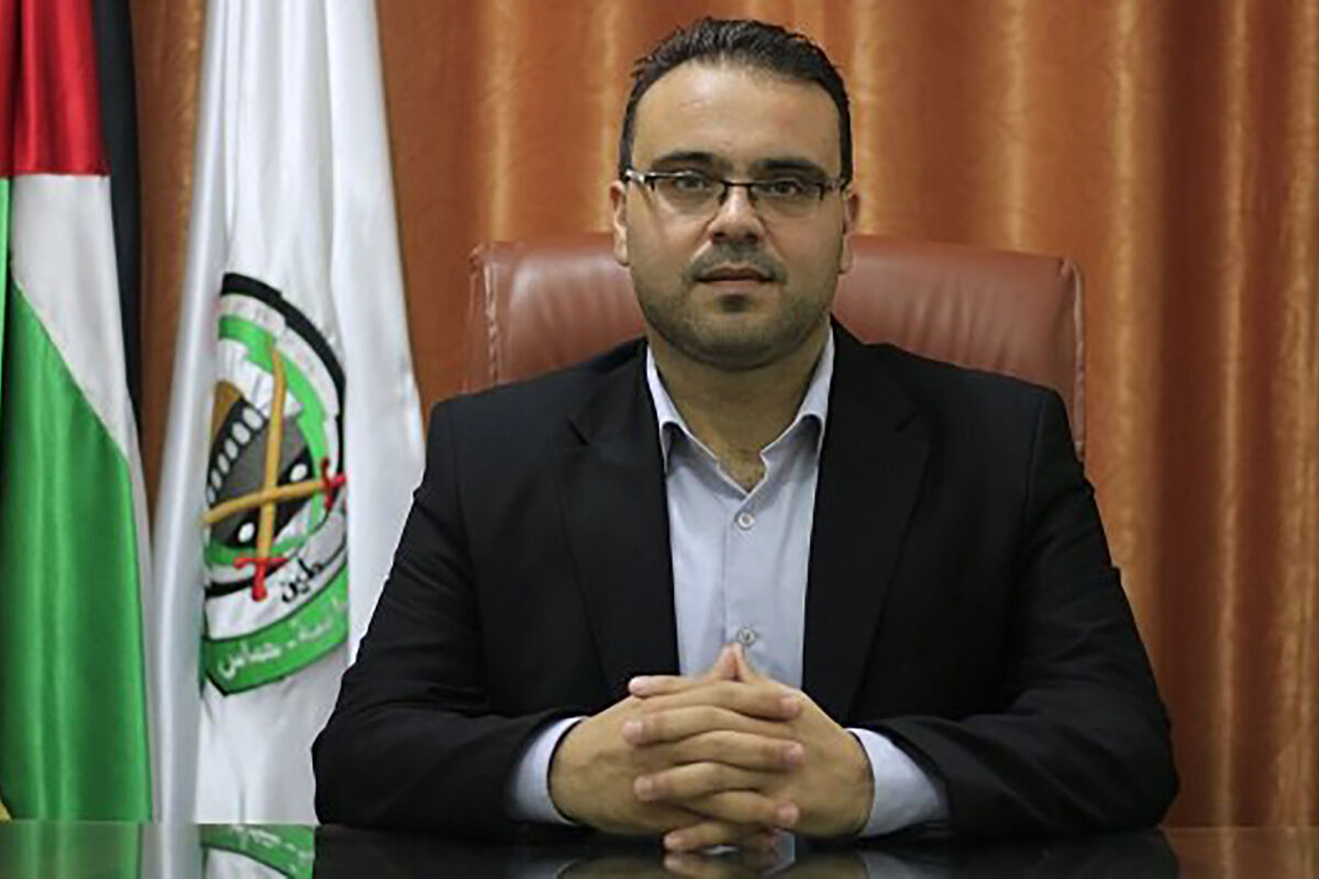 سخنگوی حماس: به تمام جزئیات توافق آتش‌بس پایبندیم/ نقض عامدانه آتش‌بس توسط اسرائیل، تثبیت آرامش در نوار غزه را تهدید می‌کند