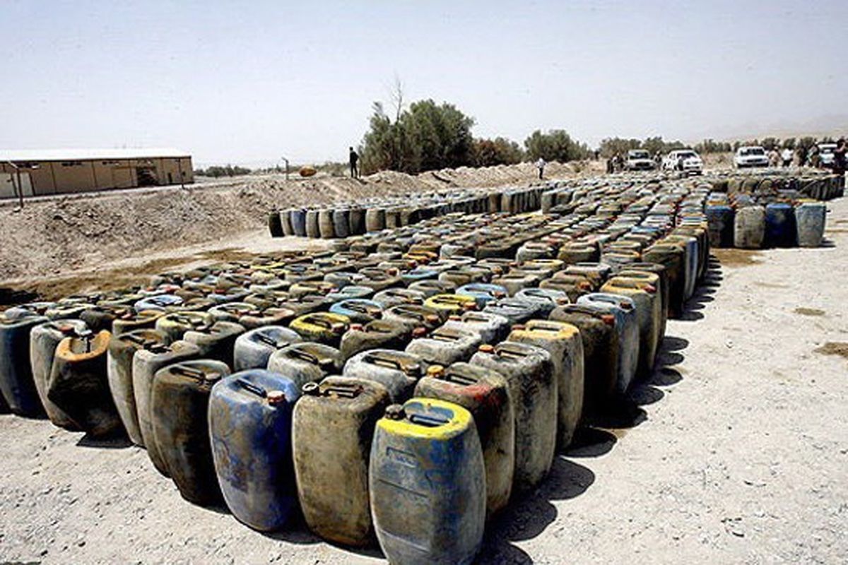 دستگیری سلطان سوخت قاچاق و روغن موتور تقلبی دستگیر شد