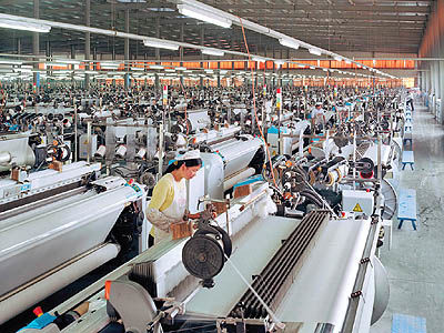 رشد تولیدات صنعتی چین کاهش یافت