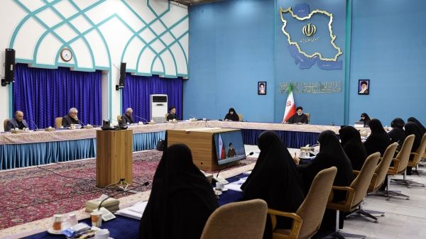 رئیسی: ستاد ملی زنان پیگیر باشد تا مشاوران بجای خط گرفتن از محافل بیگانه، بر اساس موازین اسلامی مشاوره دهند