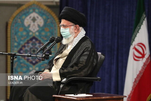 رهبر انقلاب: سینه‌زنى عزاداران حسینى محبّت و ولایت اهل‌‌بیت را از نسلى به نسل دیگر می‌رساند