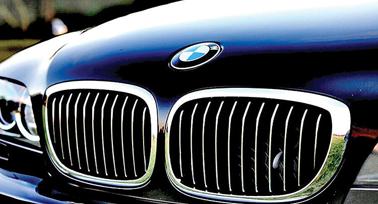 ضربه چین و جنگ به BMW