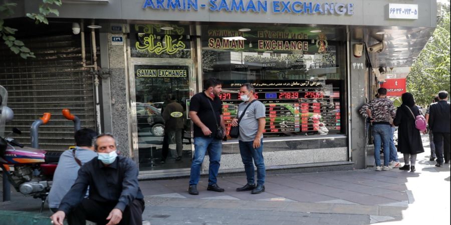  آخرین تحولات بازار طلا و ارز تهران/ بی تاثیری عرضه بالای یورو