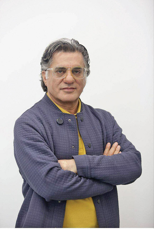 ذهن من سنگ خارا شده است