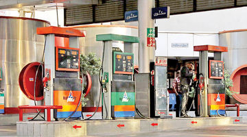بنزین، گرفتار دور باطل