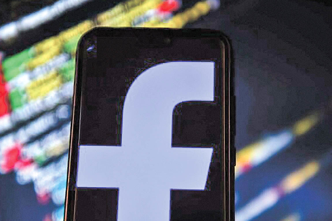 مذاکرات محرمانه ترامپ و رئیس فیس‌بوک درباره نقش شبکه‌های اجتماعی