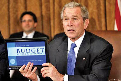 افزایش اعتبارات نظامی آمریکا در آخرین لایحه بودجه بوش