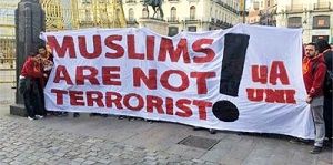 هواداران گالا: مسلمانان تروریست نیستند