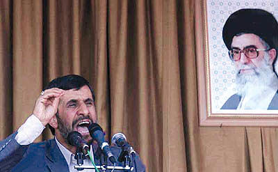 تاکید احمد‌ی‌نژاد بر مبارزه با مفاسد اقتصادی