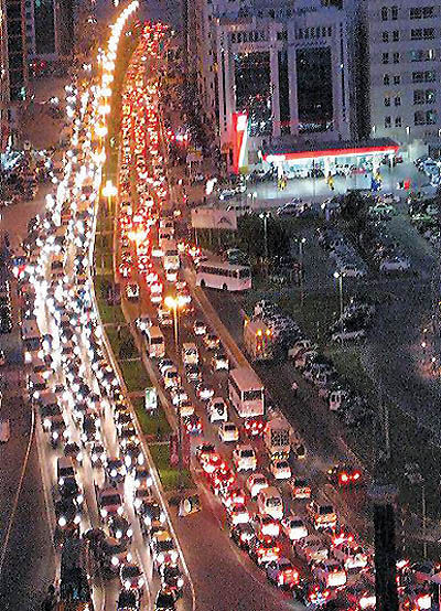 صف‌های بنزین و قطع برق هم به مشکلات ترافیک تهران اضافه شدند