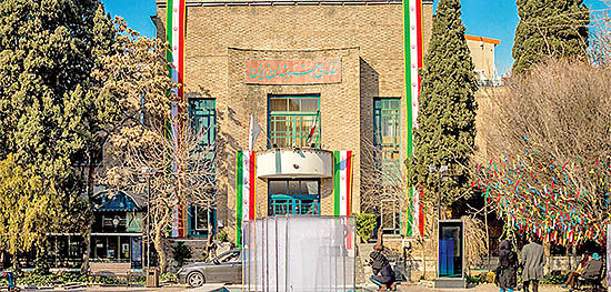 نمایشگاه گروهی نقاشان در خانه هنرمندان ایران