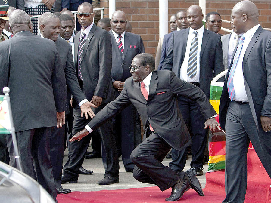 چرا موگابه رفت؟