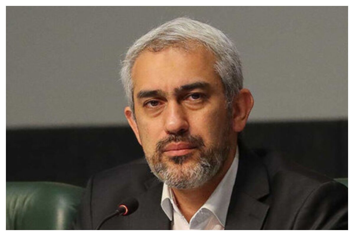 وزیر اقتصاد: مسأله تورم و ارز در اختیار بانک مرکزی است/ برنامه منسجمی برای شرایط تحریمی طراحی کردیم