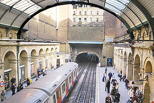 مایکروسافت متروی لندن را به‌روز می‌کند