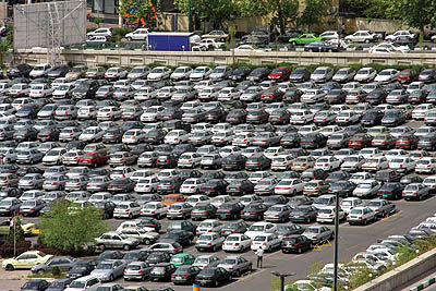 سهم خودروسازان داخلی و خارجی در بازار ایران