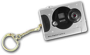 یک دوربین عکاسی کوچک