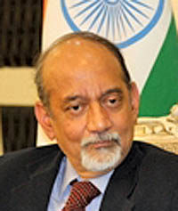 سفیر هند خواستار توسعه روابط اقتصادی با آستان قدس رضوی شد