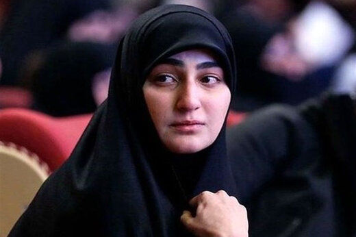 حضور دختر سردار سلیمانی در نمایشگاه کتاب تهران