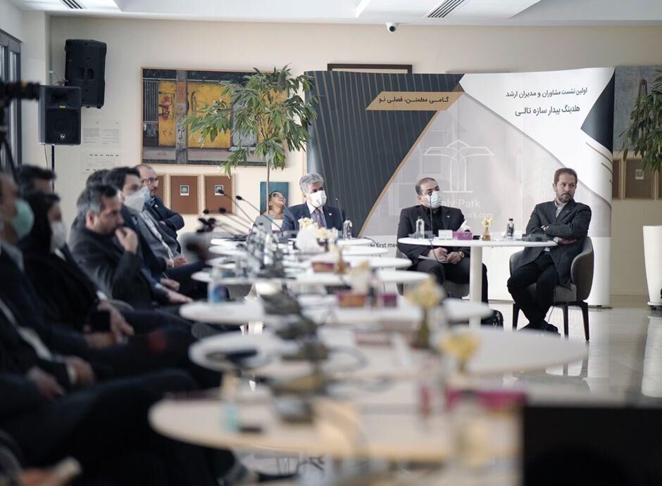 نشست متخصصان صنعت ساختمان و اساتید دانشگاه برای طراحی آپارتمانهای نسل آینده