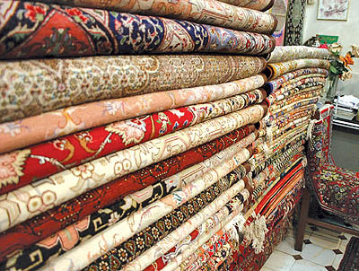 واردات موقت فرش برای اقتصاد ایران خوب است