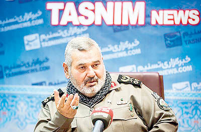 چه کسی فرمانده ارشد نظامی در ایران است؟