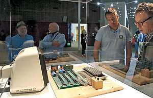 حراج اولین کامپیوتر اپل